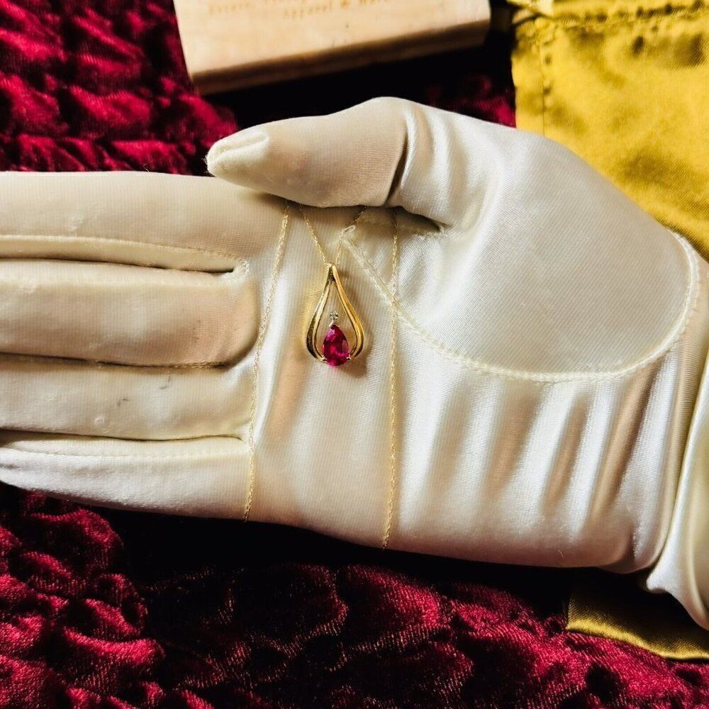 VINTAGE- 10k Gold-Ruby Diamond Necklace-18"-Pear Cut-Romantic Ruby Necklace-1.6g - Picture 5 of 16